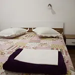 Pomalo 3* Makarska