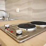Pomalo 3*