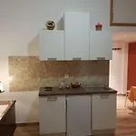 Pomalo Макарска