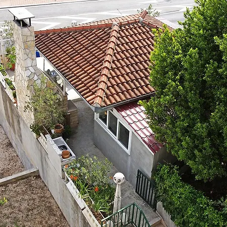 Πανσιόν Pomalo