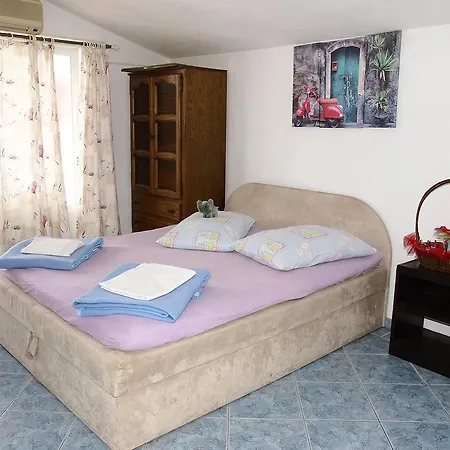 بيت ضيافة Apartments Pomalo ماكارسكا