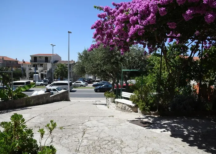 Πανσιόν Pomalo