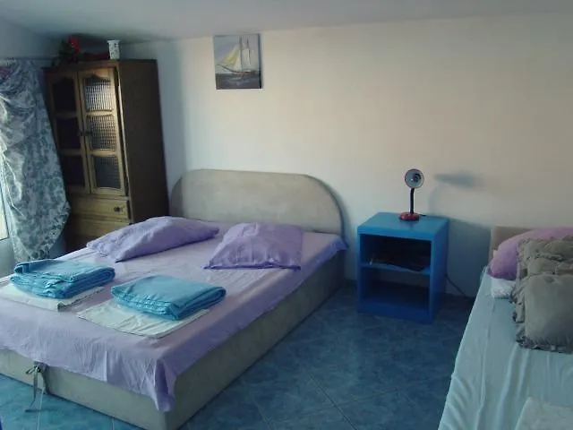 Pomalo Konukevi Makarska