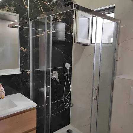 招待所 Pomalo 马卡尔斯卡