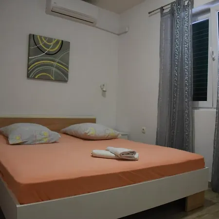 Pomalo 招待所 马卡尔斯卡