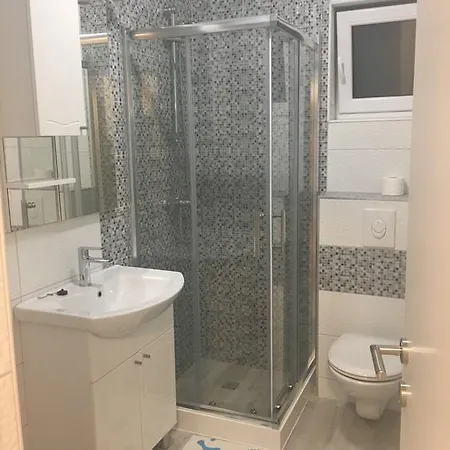 Pomalo 招待所 马卡尔斯卡