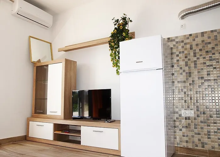 Pomalo בית הארחה מאקרסקה