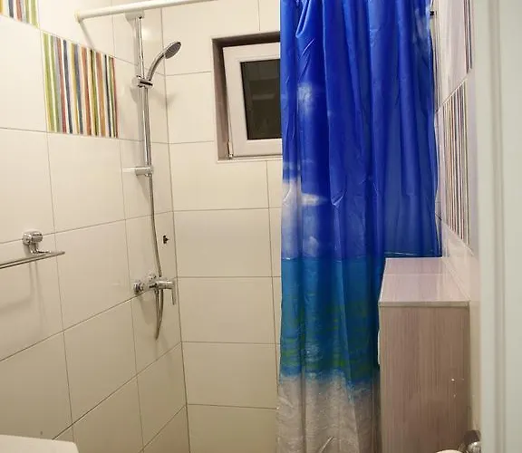 בית הארחה Pomalo